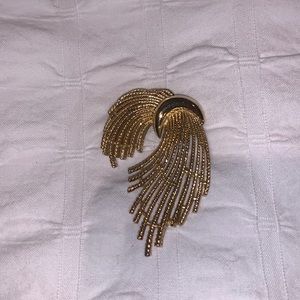 Vintage Trifari Broach